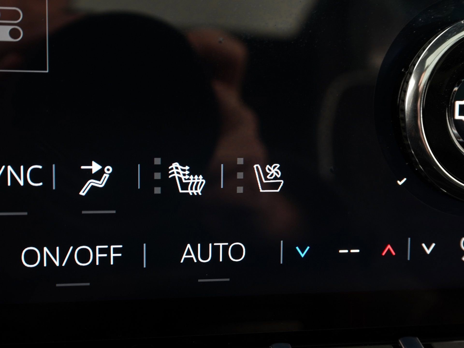 Used 2026 GMC Yukon XL AT4 Ultimate image 28