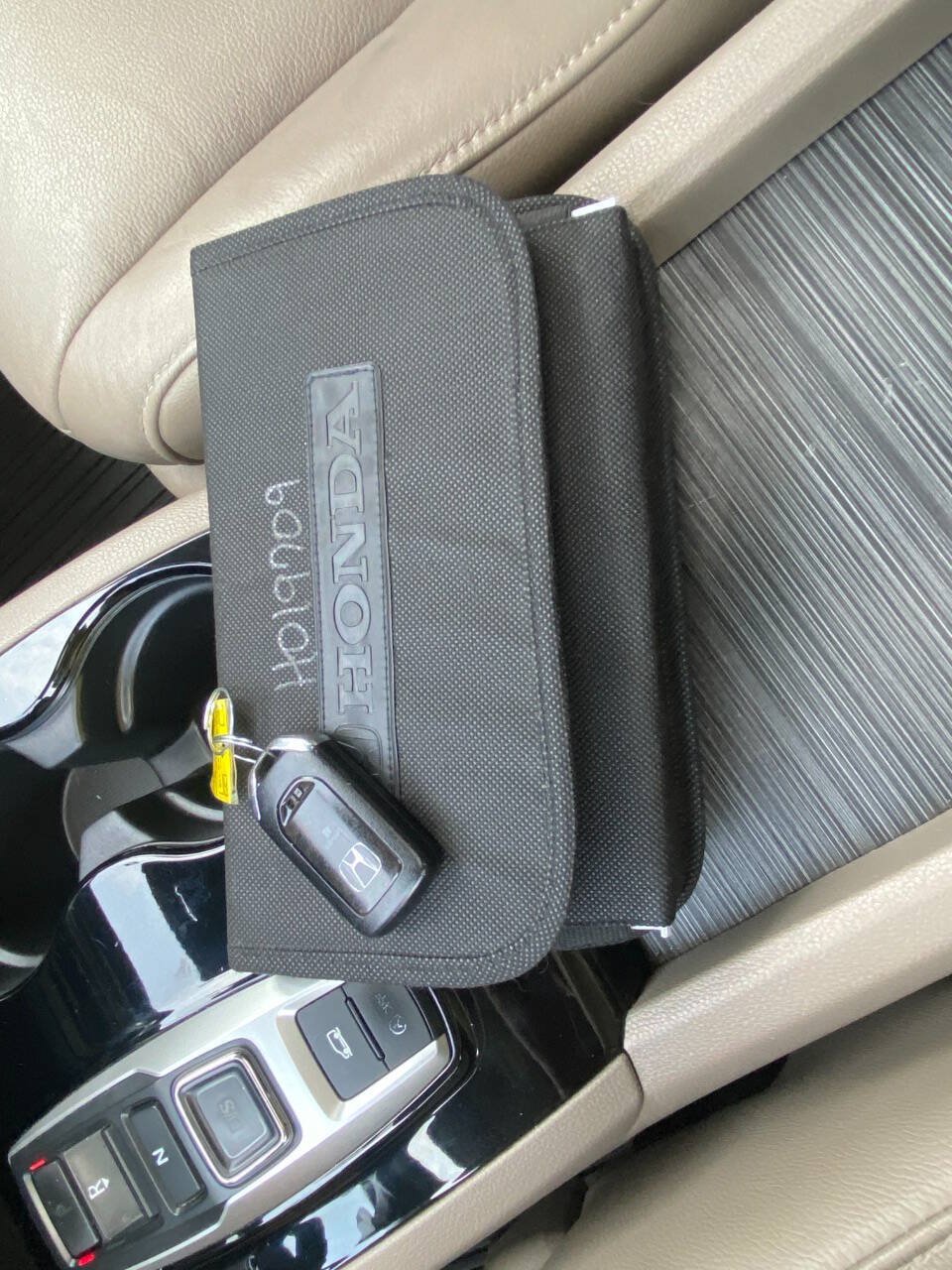 Used 2016 Honda Pilot Touring image 19