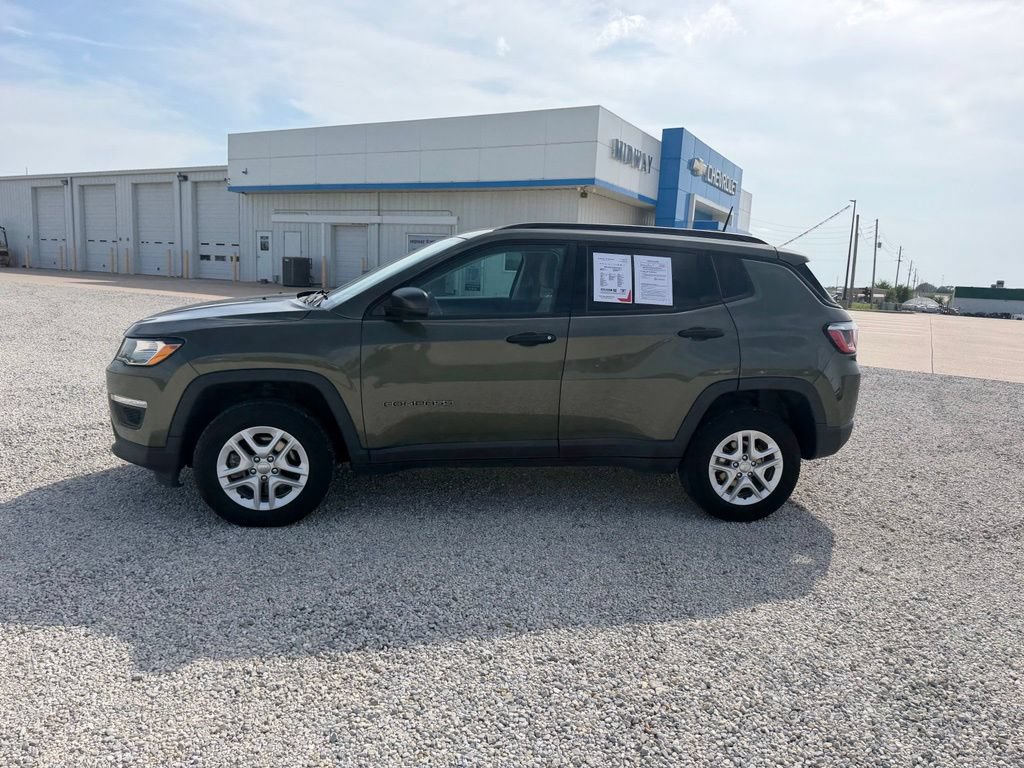 Used 2018 Jeep Compass Sport AWD/4WD image 6