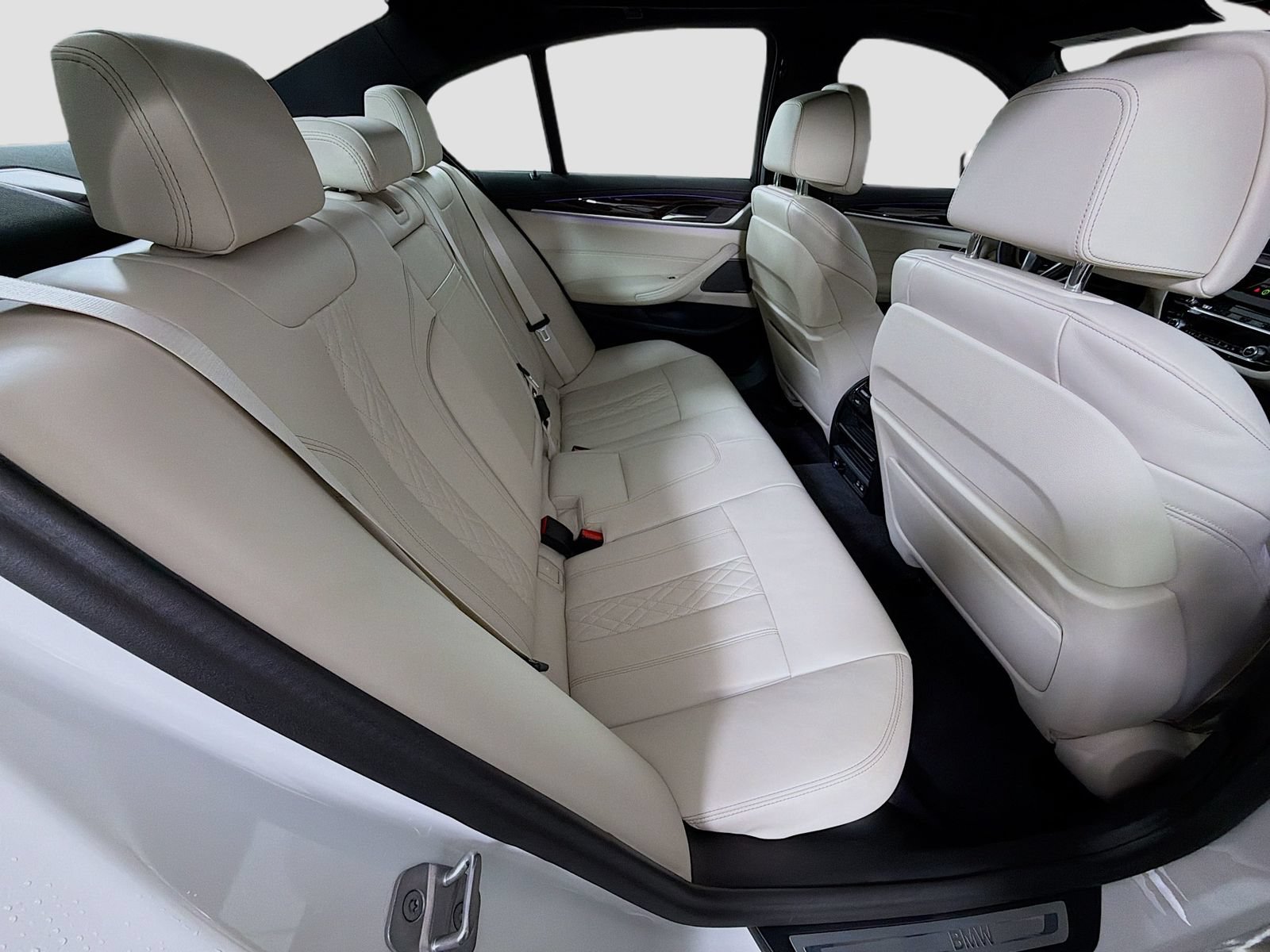 Used 2023 BMW 540i w/ Premium Package RWD image 30