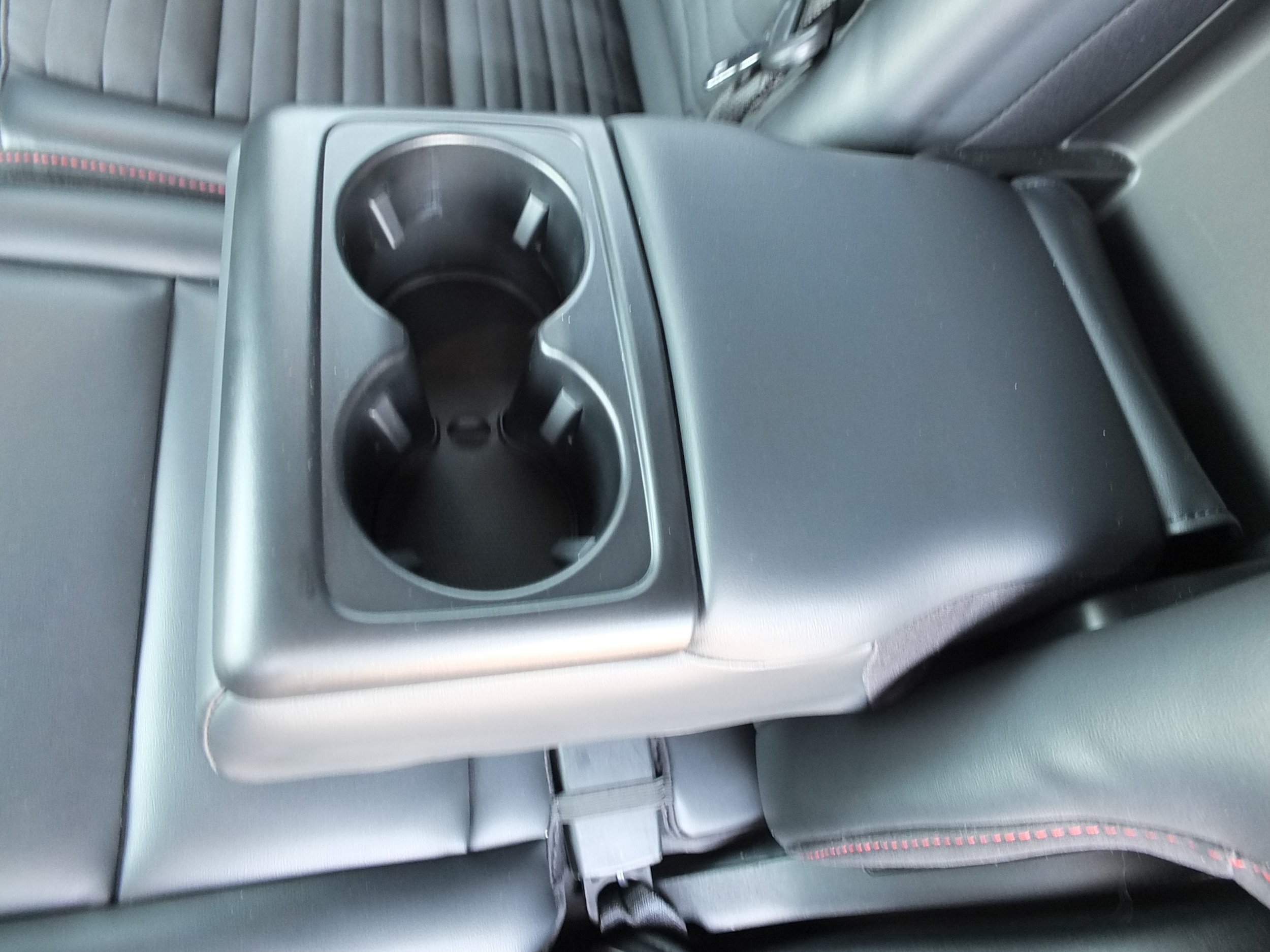 Used 2025 Ford Explorer ST-Line w/ Premium Package AWD/4WD image 19