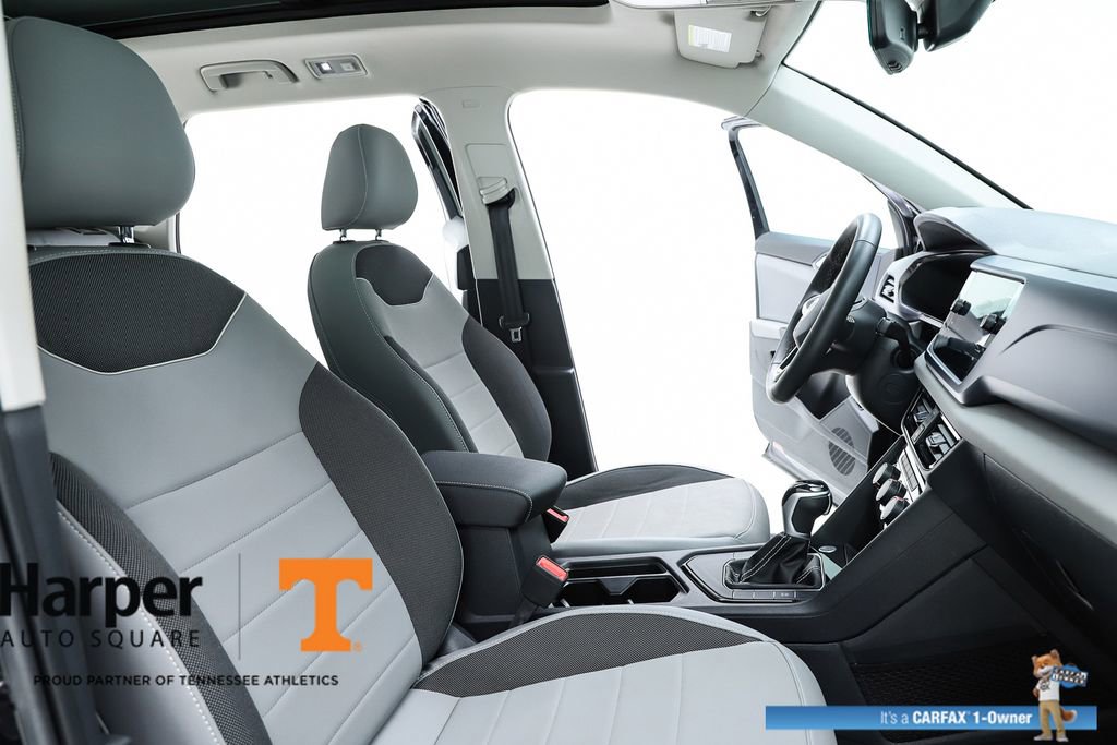 Used 2023 Volkswagen Taos SE w/ Panoramic Sunroof Package image 72