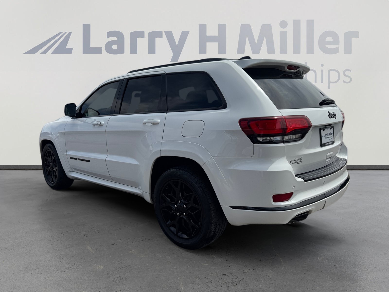 Used 2021 Jeep Grand Cherokee Limited X RWD image 3