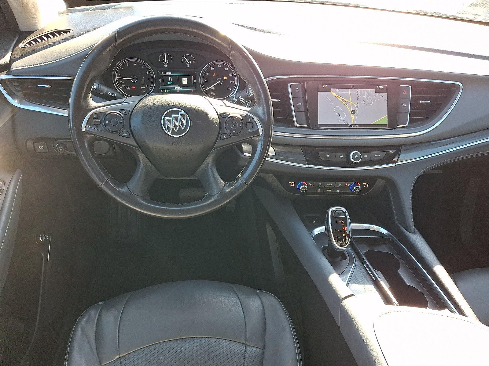 Used 2018 Buick Enclave Essence AWD/4WD image 13