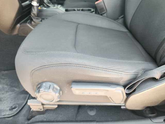 Used 2022 Jeep Wrangler Sport AWD/4WD image 26