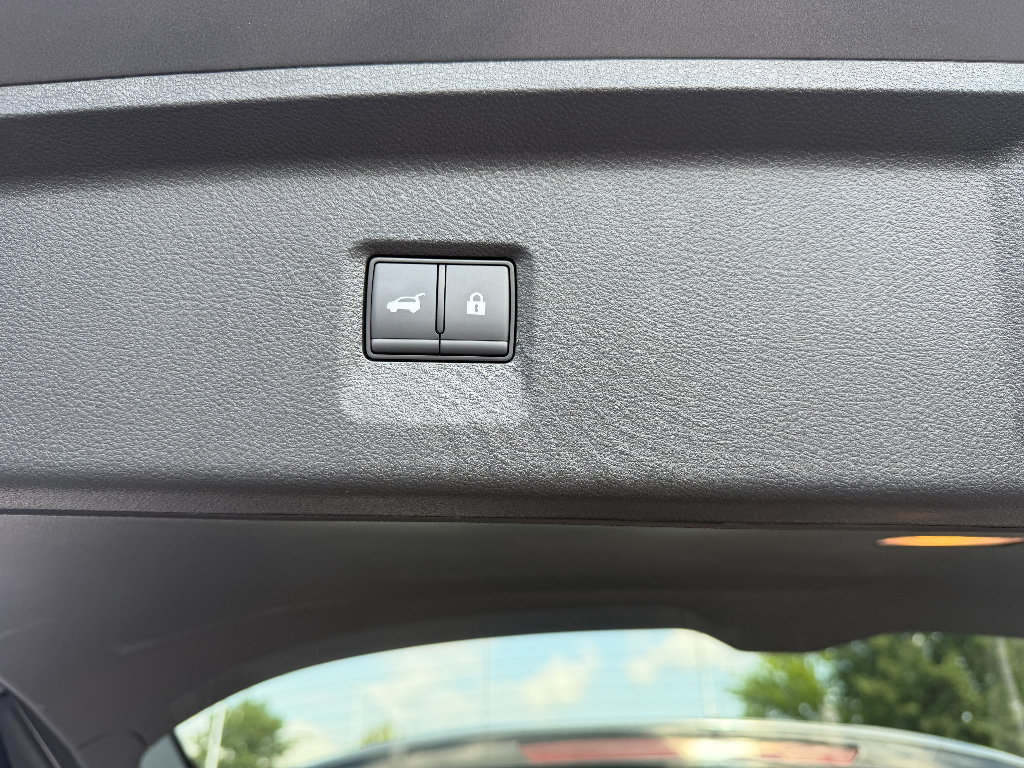 Used 2025 INFINITI QX60 Sensory AWD/4WD image 13