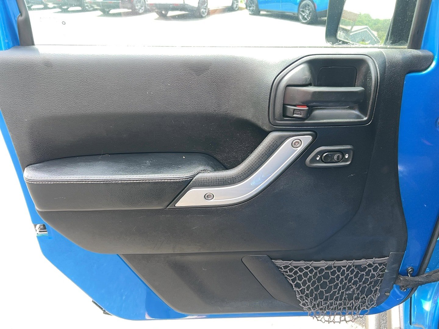 Used 2016 Jeep Wrangler Rubicon AWD/4WD image 12