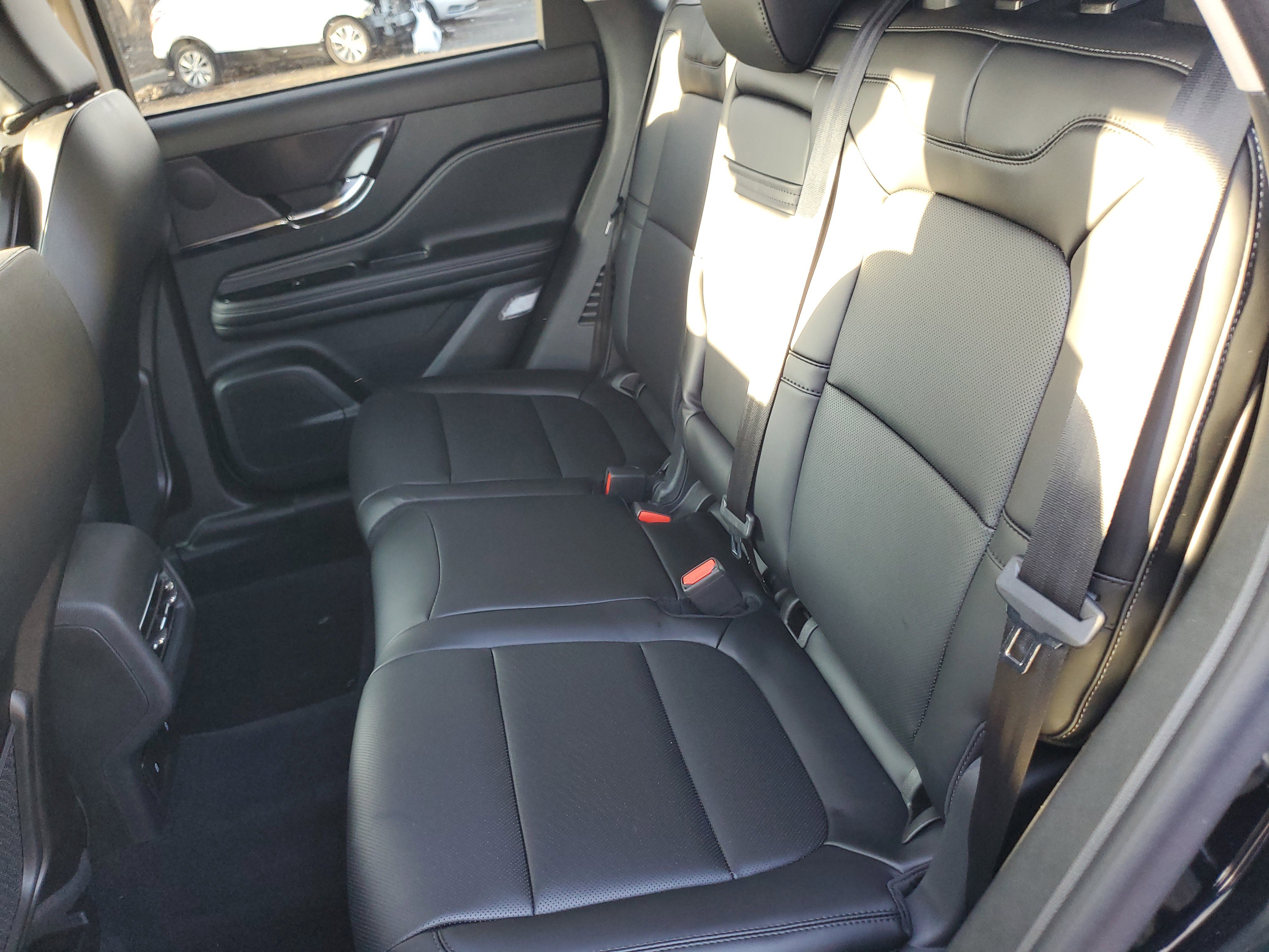 New 2026 Lincoln Corsair Premiere image 28