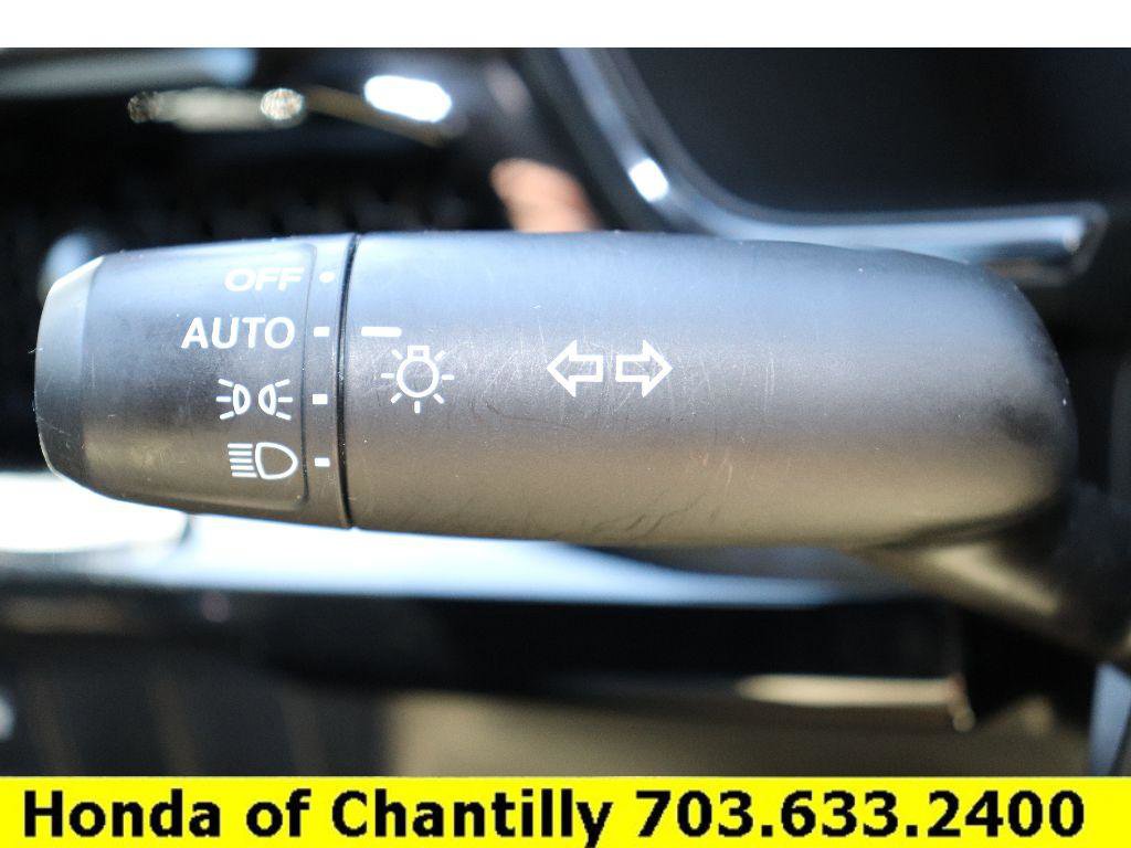 Used 2024 Honda CR-V EX-L image 11