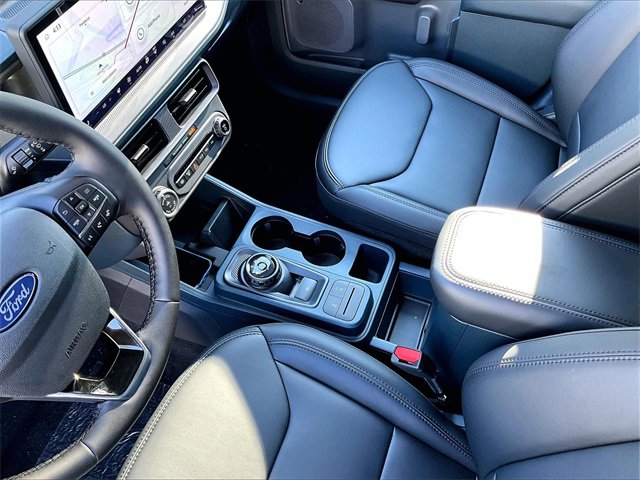 New 2025 Ford Maverick Lariat image 9