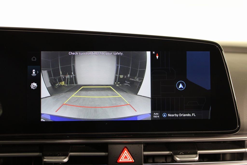 Certified 2025 Hyundai Elantra SEL image 28