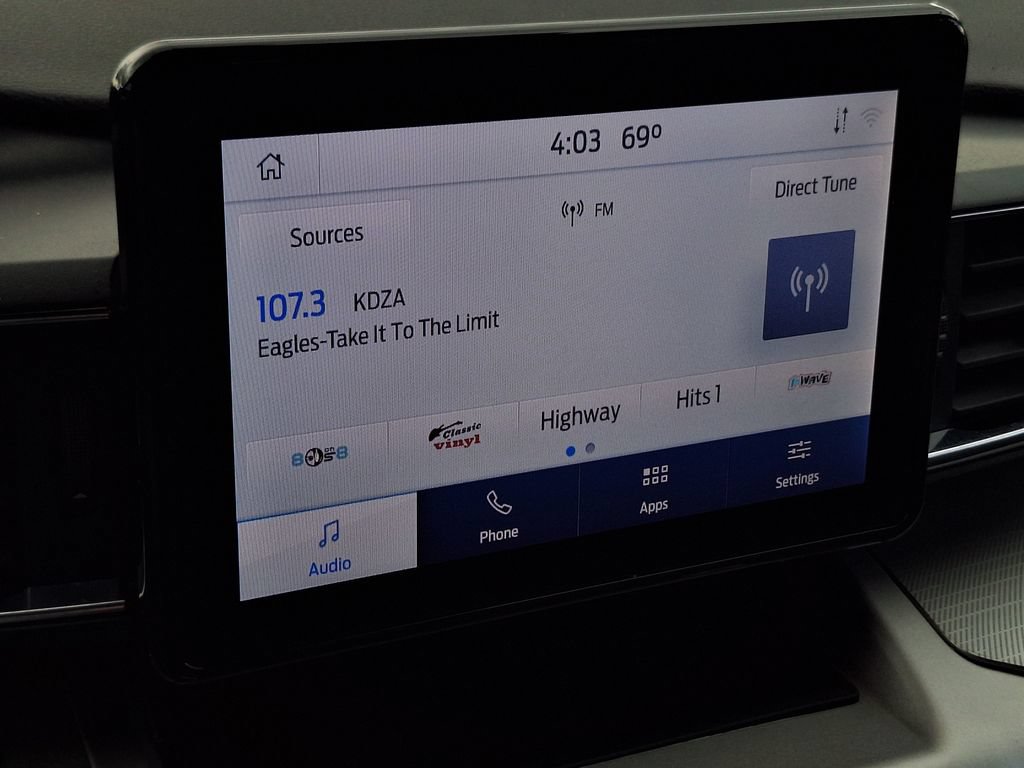 Used 2021 Ford Explorer XLT w/ Equipment Group 202A AWD/4WD image 21