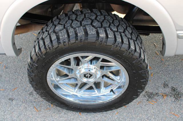 Used 2013 Ford F150 Platinum image 16