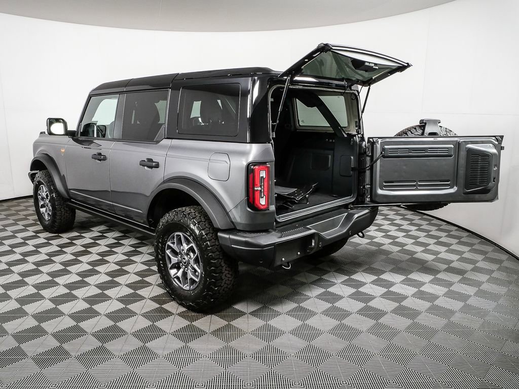 Used 2025 Ford Bronco Badlands AWD/4WD image 32