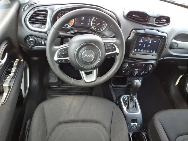 Used 2019 Jeep Renegade Latitude FWD image 13