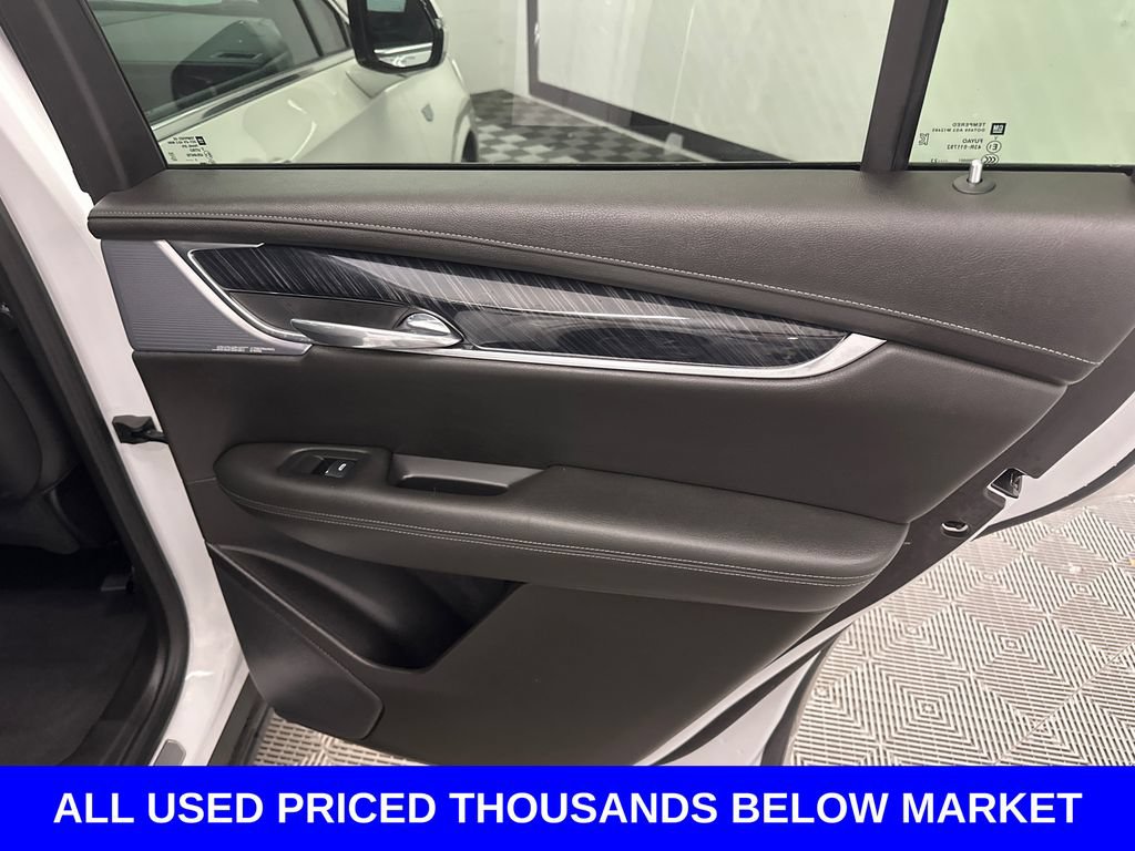 Used 2024 Cadillac XT6 Premium Luxury w/ LPO, Floor Liner Package AWD/4WD image 18