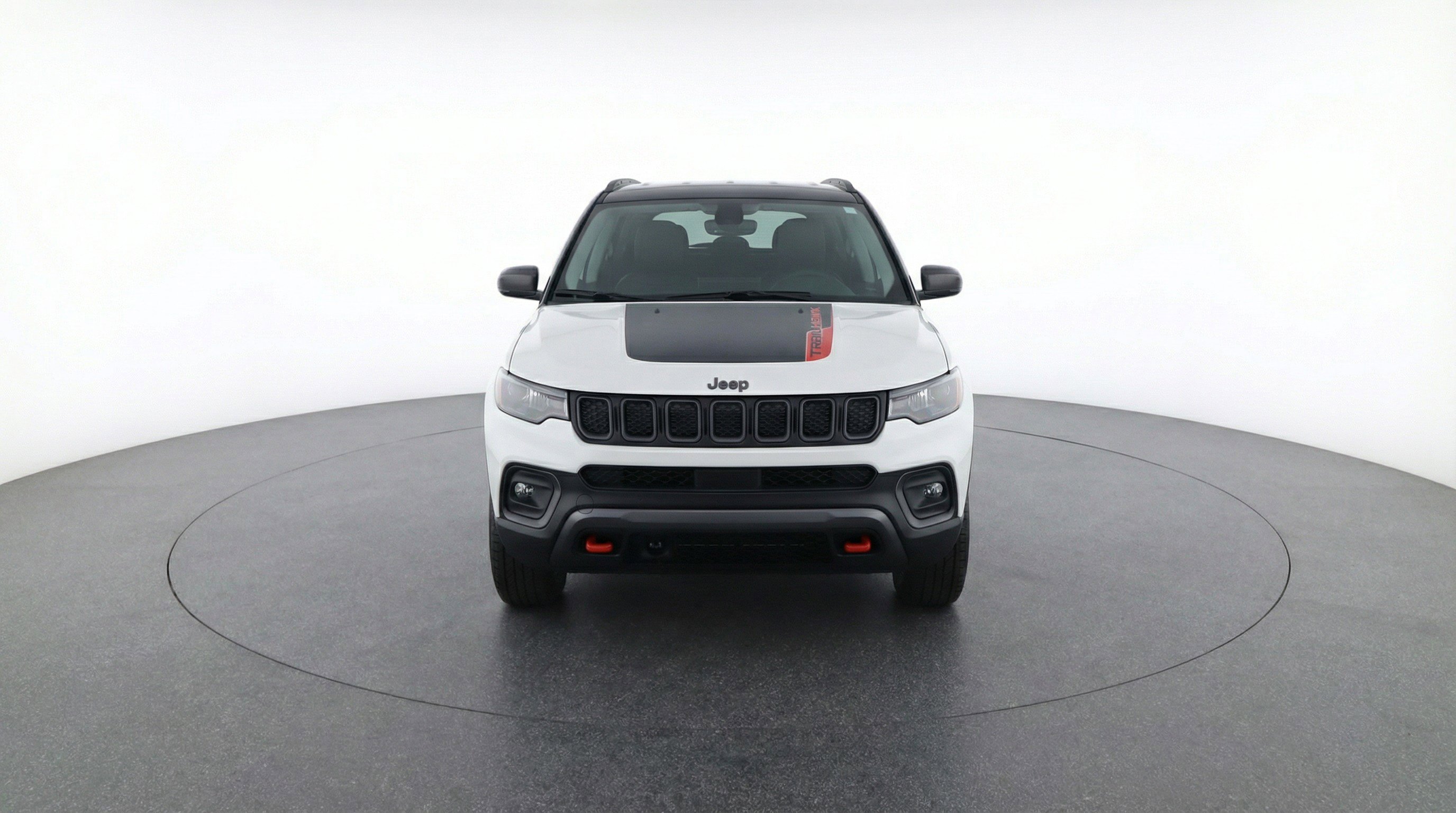 Used 2025 Jeep Compass Trailhawk image 2