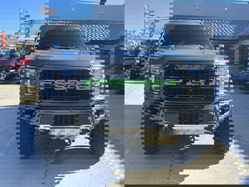 Used 2018 Ford F150 Raptor w/ Equipment Group 802A Luxury image 2