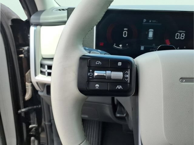 Used 2025 Hyundai Santa Fe SEL AWD/4WD image 25