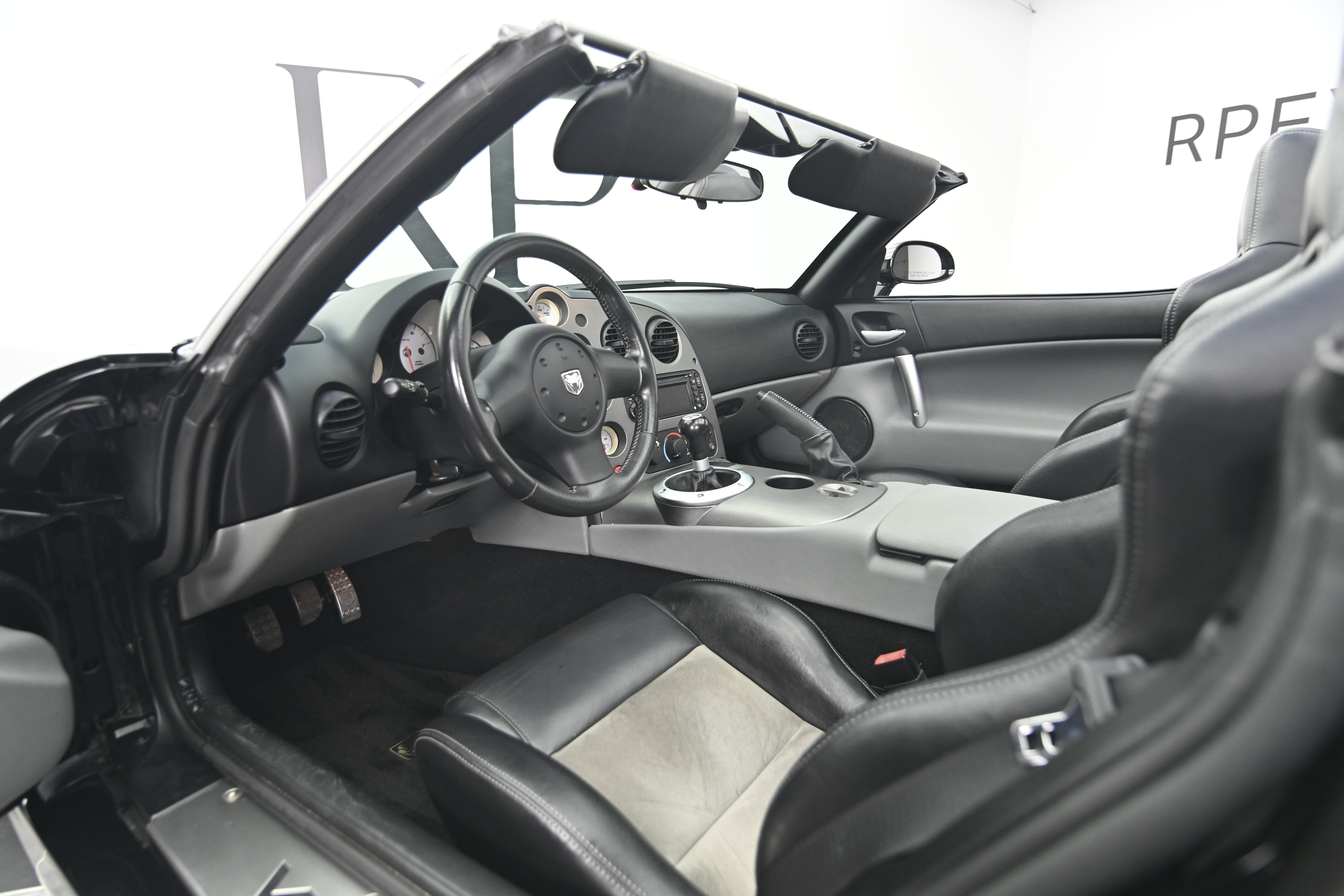 Used 2008 Dodge Viper SRT-10 RWD image 45