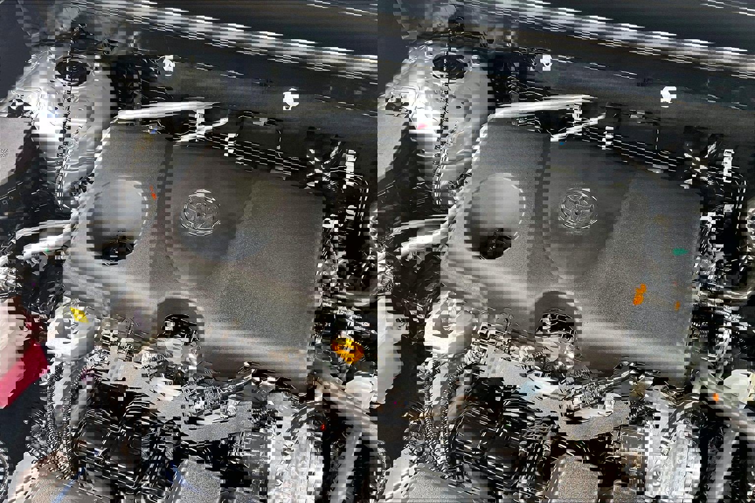 Used 2025 Toyota RAV4 Limited image 36