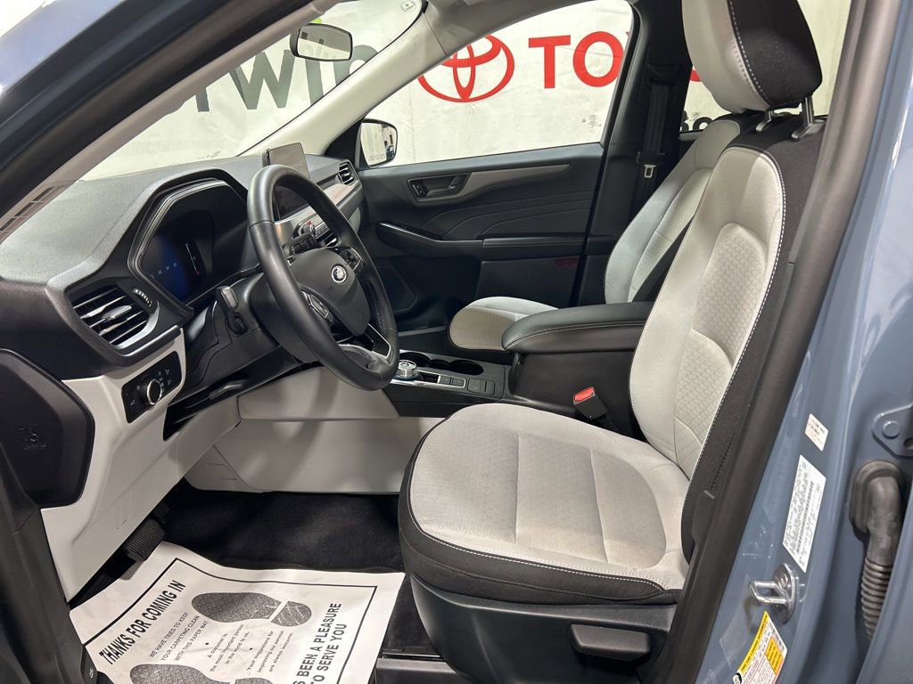 Used 2025 Ford Escape Active w/ Cold Weather Package image 21