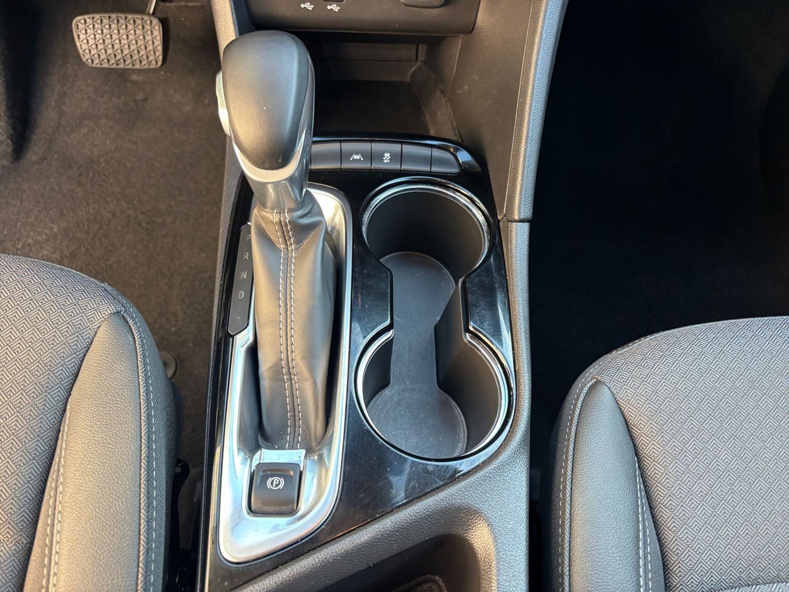 Used 2025 Buick Encore GX Preferred image 41