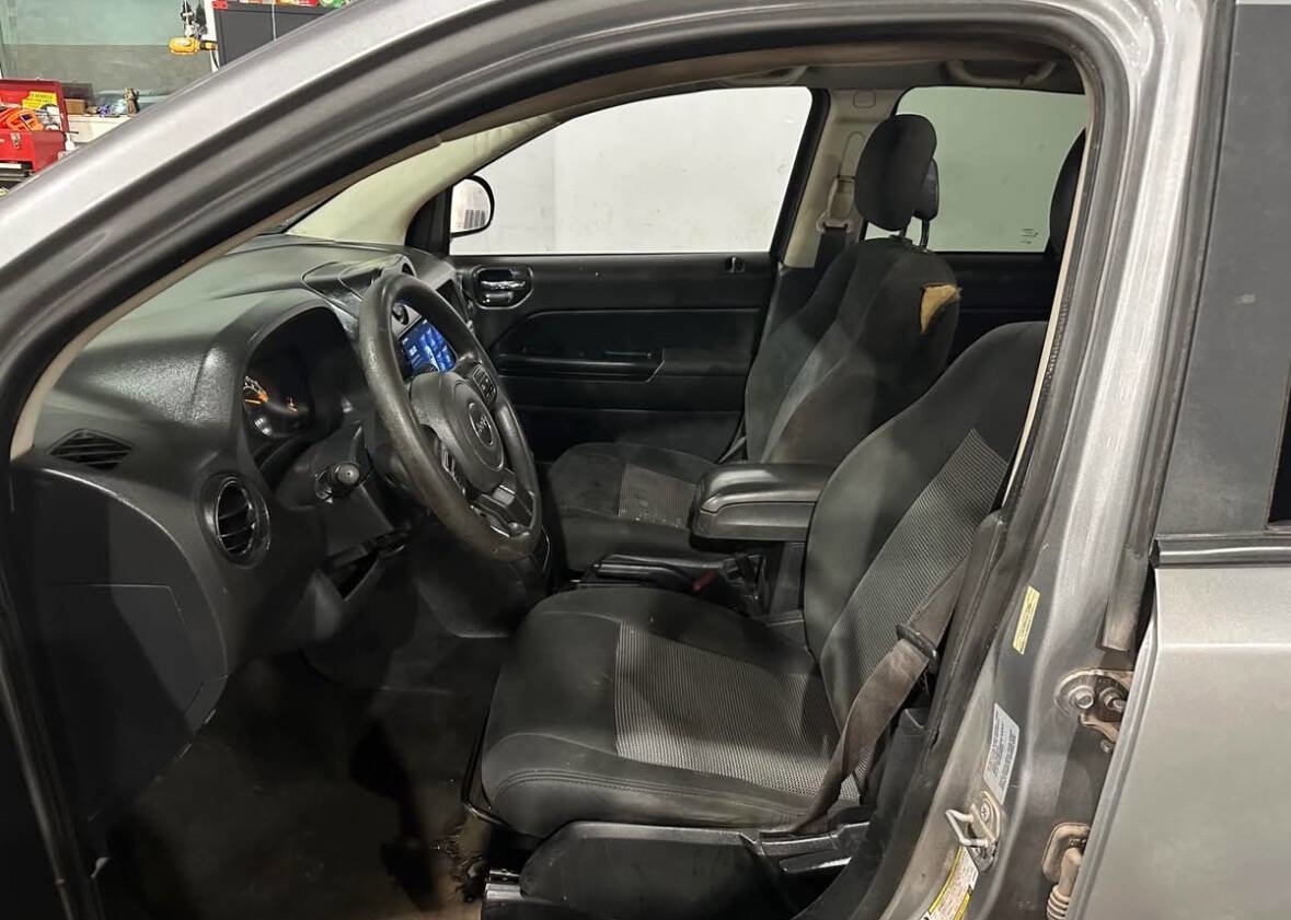 Used 2016 Jeep Compass Sport w/ Power Value Group image 11