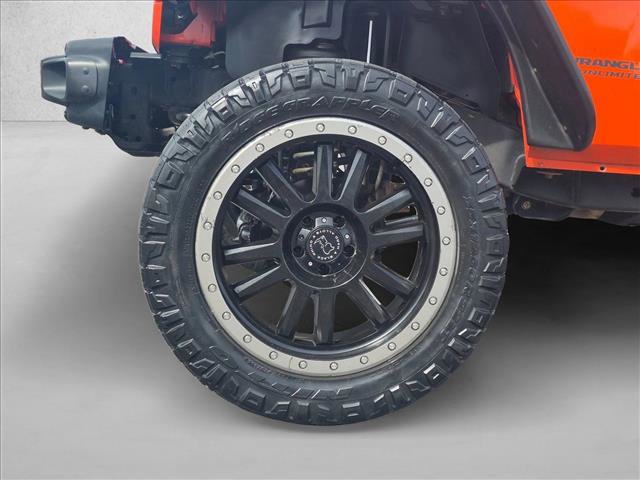 Used 2015 Jeep Wrangler Unlimited Rubicon image 21