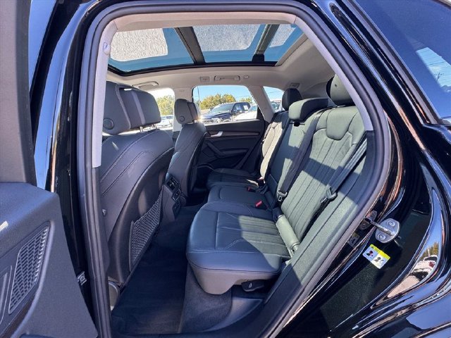 Used 2024 Audi Q5 2.0T Premium Plus AWD/4WD image 13