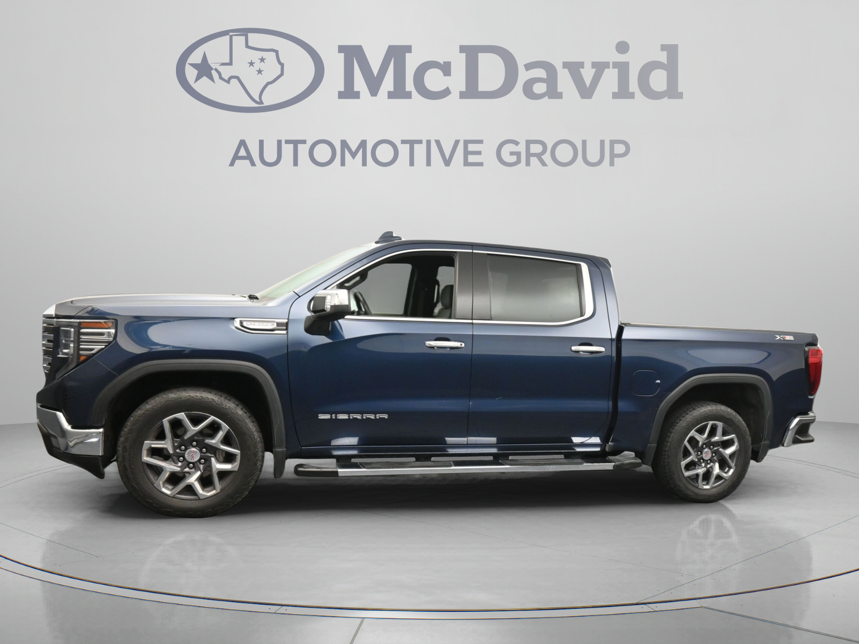 Used 2023 GMC Sierra 1500 SLT AWD/4WD image 5