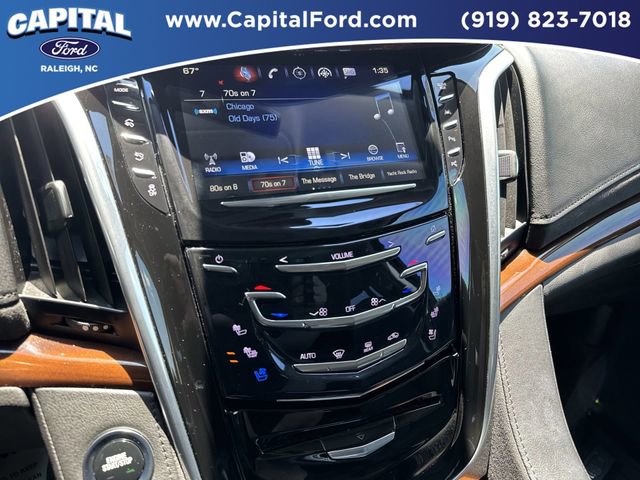 Used 2020 Cadillac Escalade Premium Luxury AWD/4WD image 27