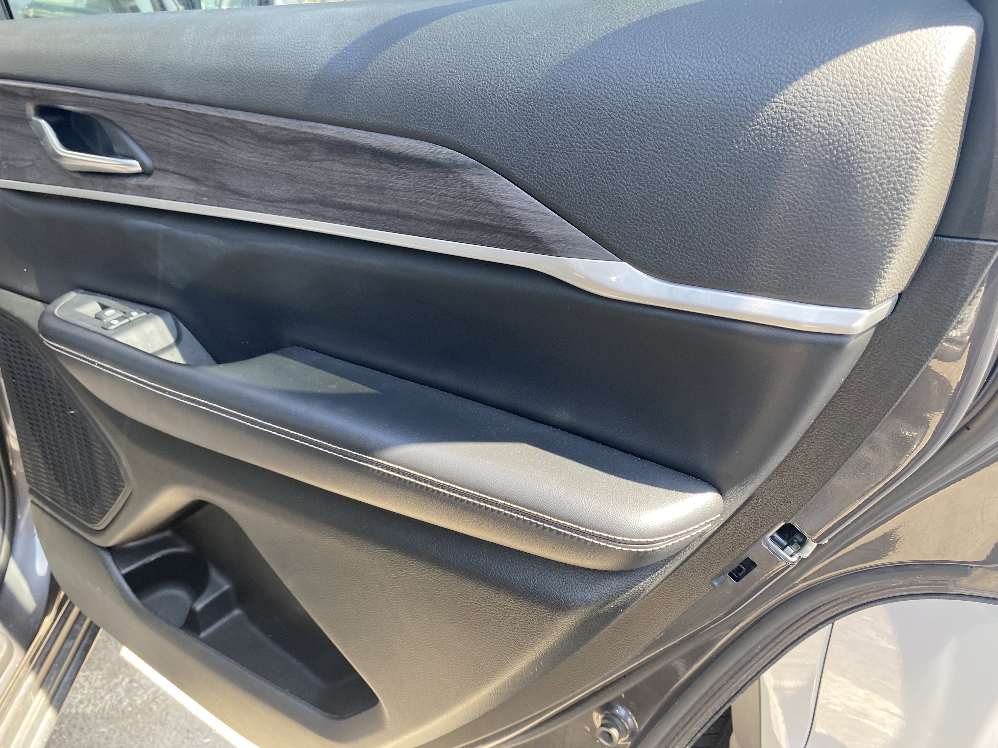 Used 2023 Jeep Grand Cherokee L Limited image 20