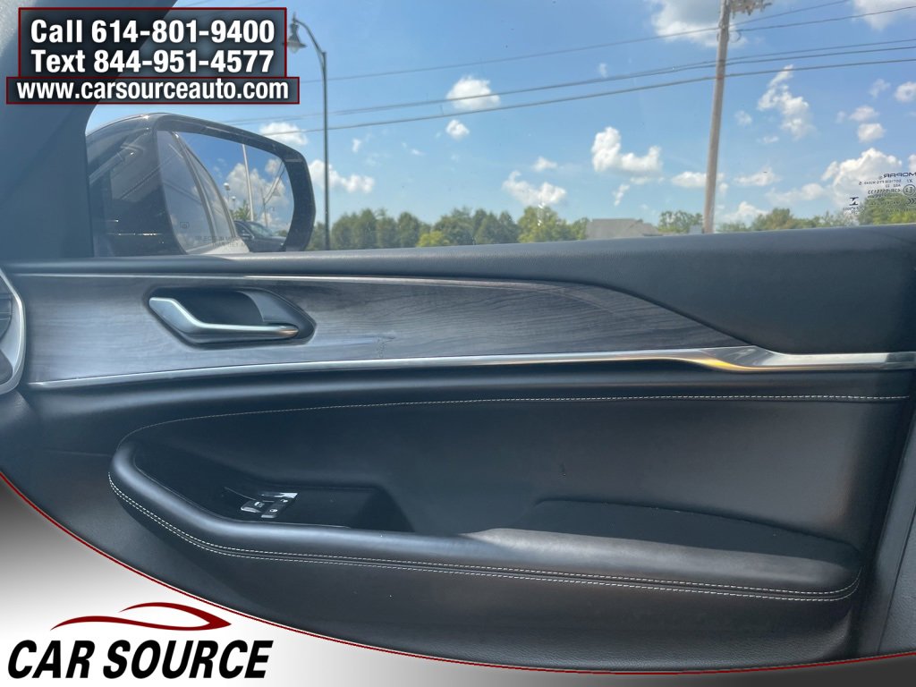 Used 2022 Jeep Grand Cherokee Overland image 23