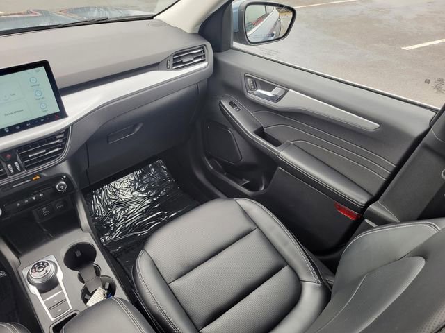Used 2025 Ford Escape Platinum AWD/4WD image 27