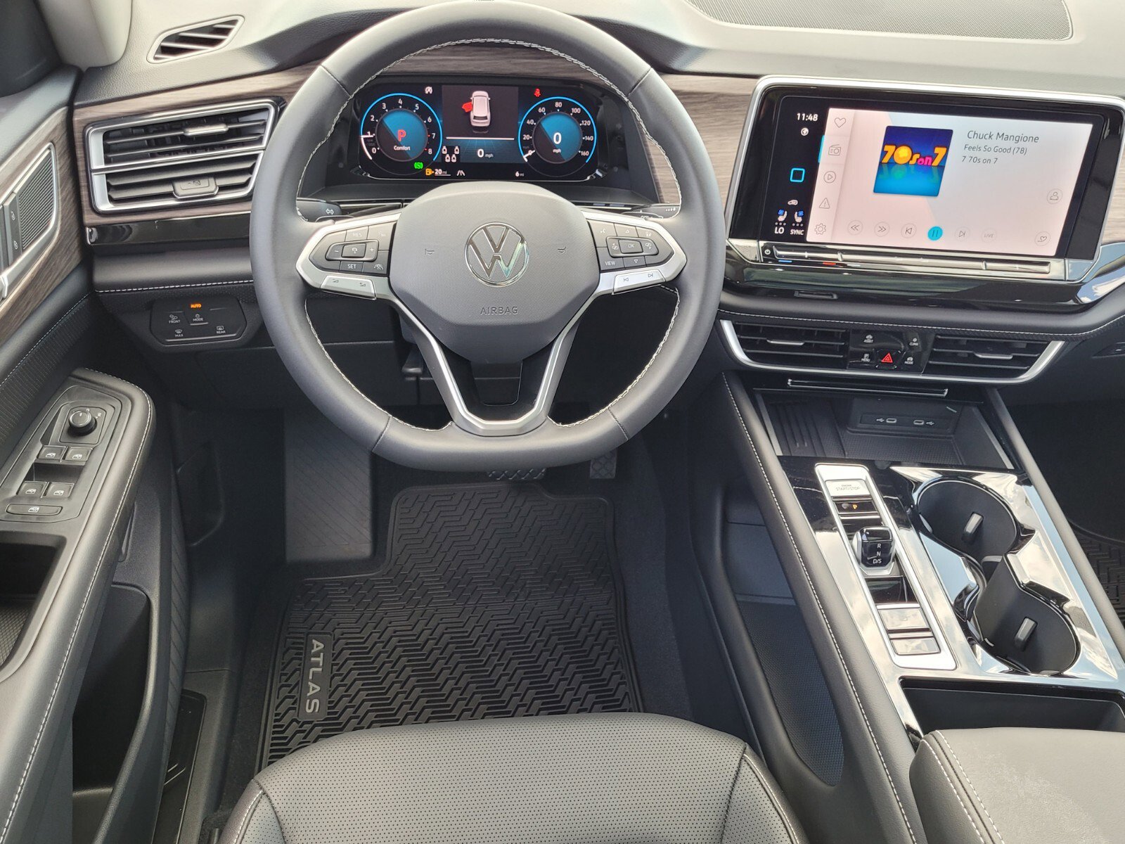 New 2026 Volkswagen Atlas SEL image 6
