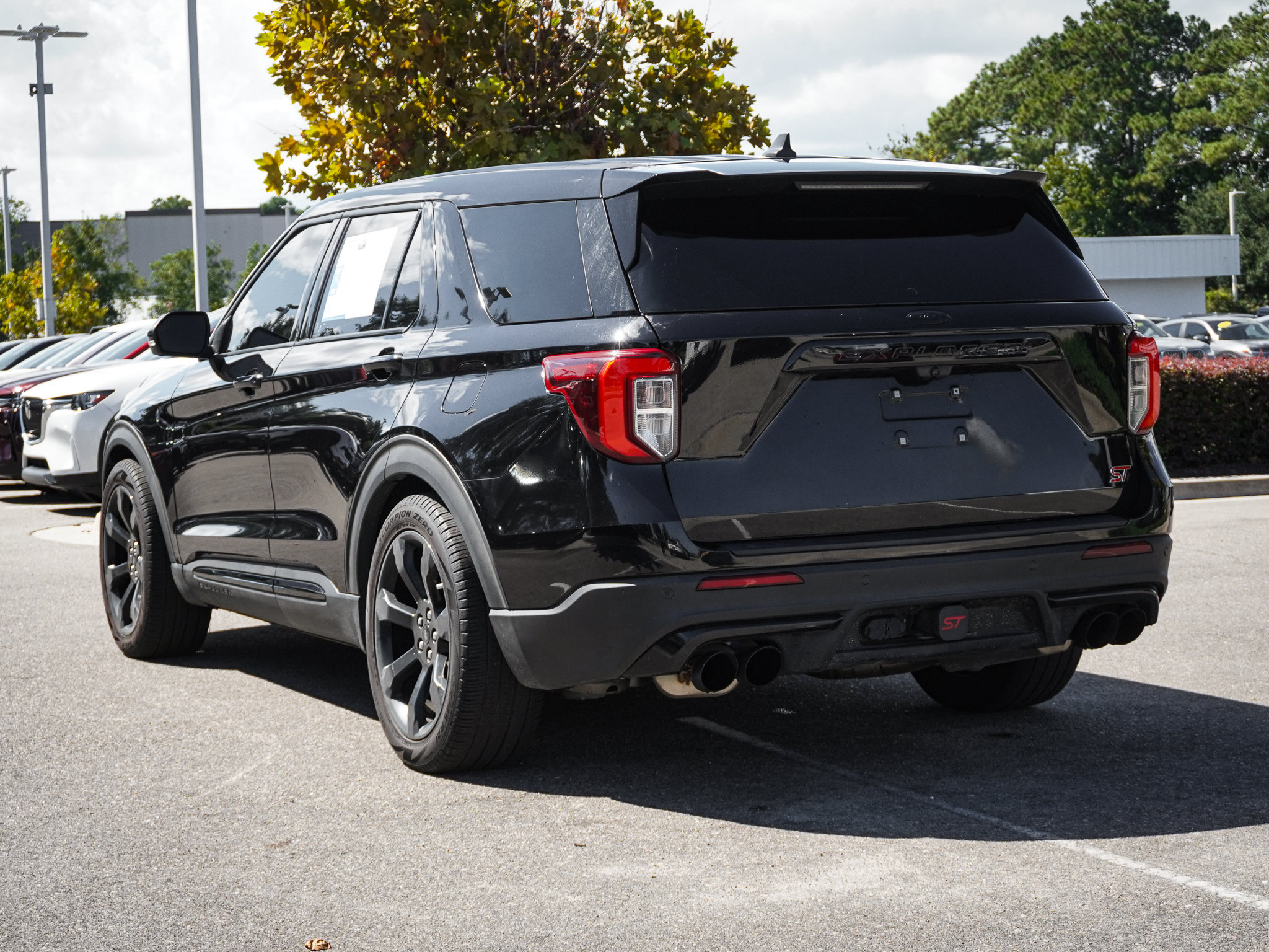 Used 2022 Ford Explorer ST w/ Equipment Group 401A AWD/4WD image 8