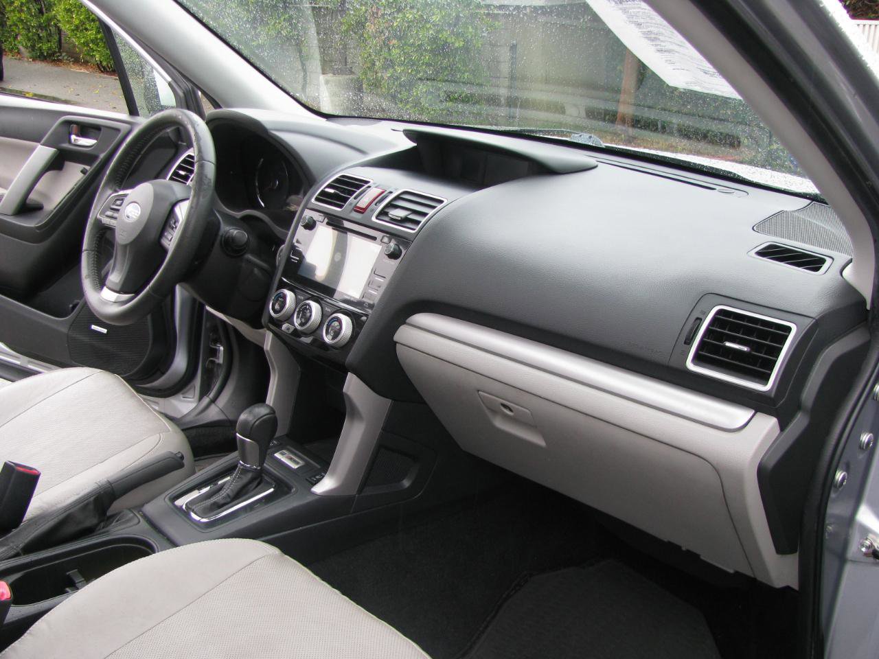 Used 2016 Subaru Forester 2.5i Touring w/ Eyesight & Navigation System AWD/4WD image 14