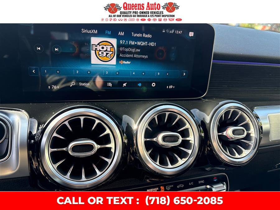 Used 2021 Mercedes-Benz GLB 250 4MATIC w/ Premium Package image 42
