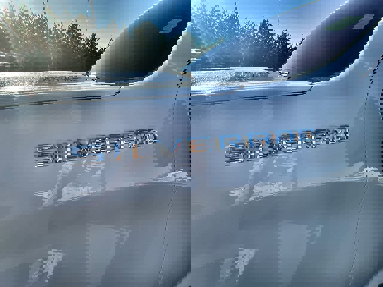 Used 2025 Chevrolet Silverado 1500 Custom image 29