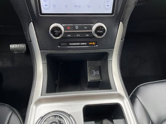 Used 2024 Ford Edge SEL w/ Convenience Package image 18