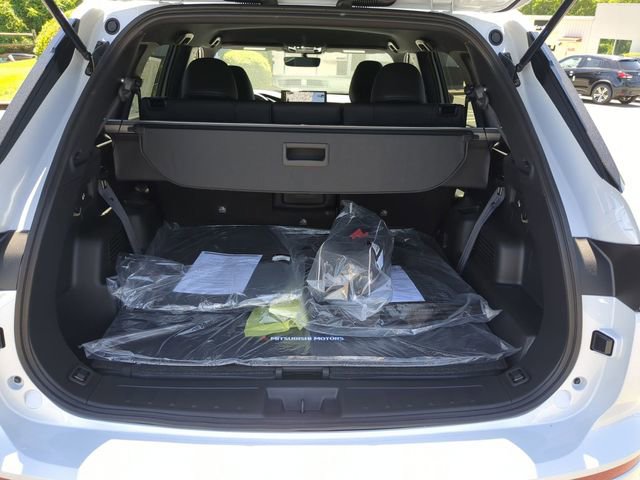 New 2026 Mitsubishi Outlander LE FWD image 32