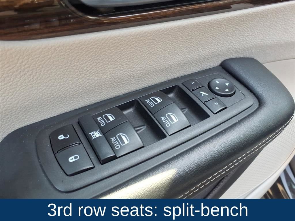 Used 2023 Chrysler Pacifica Limited image 22