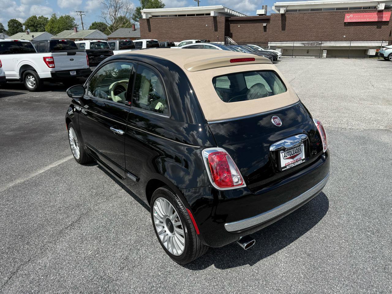 Used 2017 FIAT 500 Lounge image 17