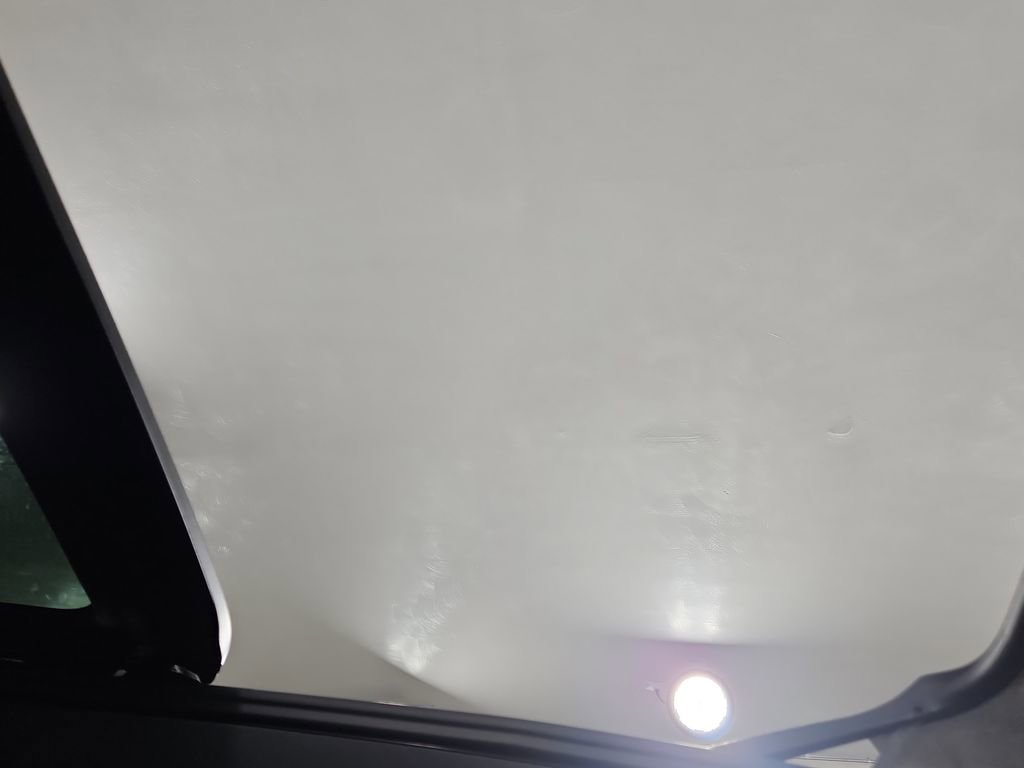 New 2026 Volkswagen Tiguan SE R-Line image 20