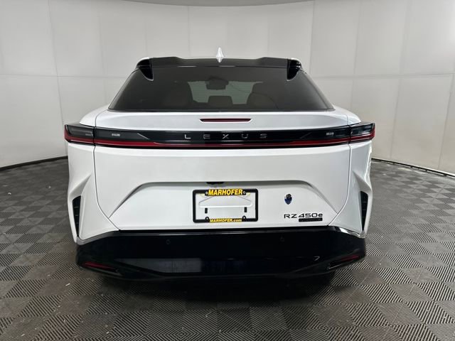 Used 2025 Lexus RZ 450e image 4