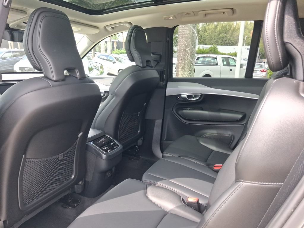 Used 2023 Volvo XC90 B5 Core w/ Protection Package Premier image 7
