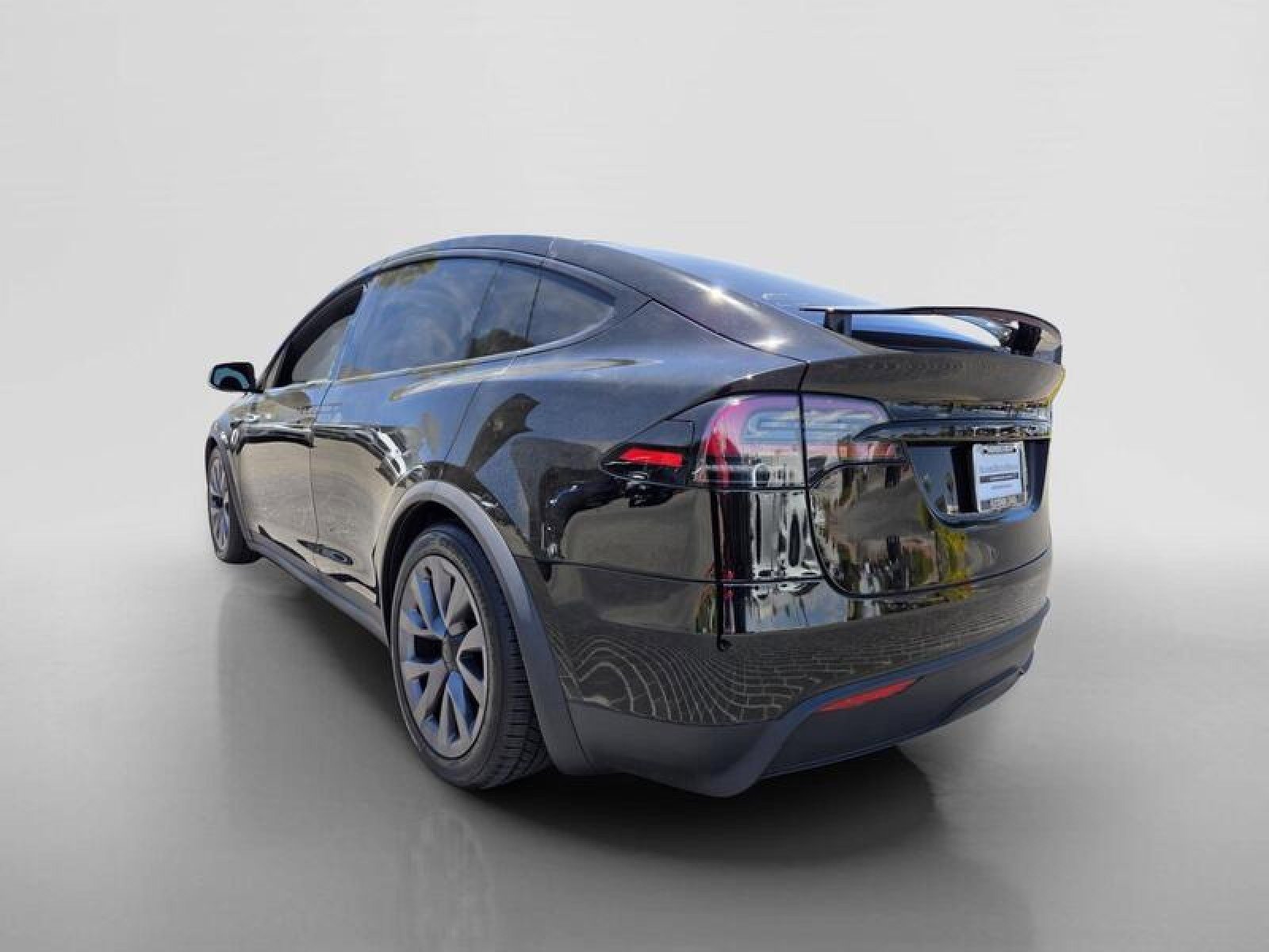 Used 2024 Tesla Model X AWD/4WD image 3