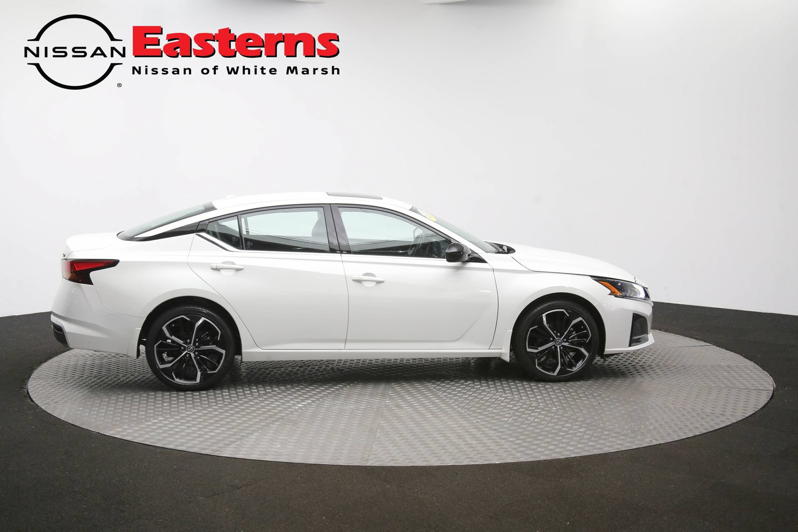 Used 2023 Nissan Altima 2.5 SR w/ SR Premium Package AWD/4WD image 44