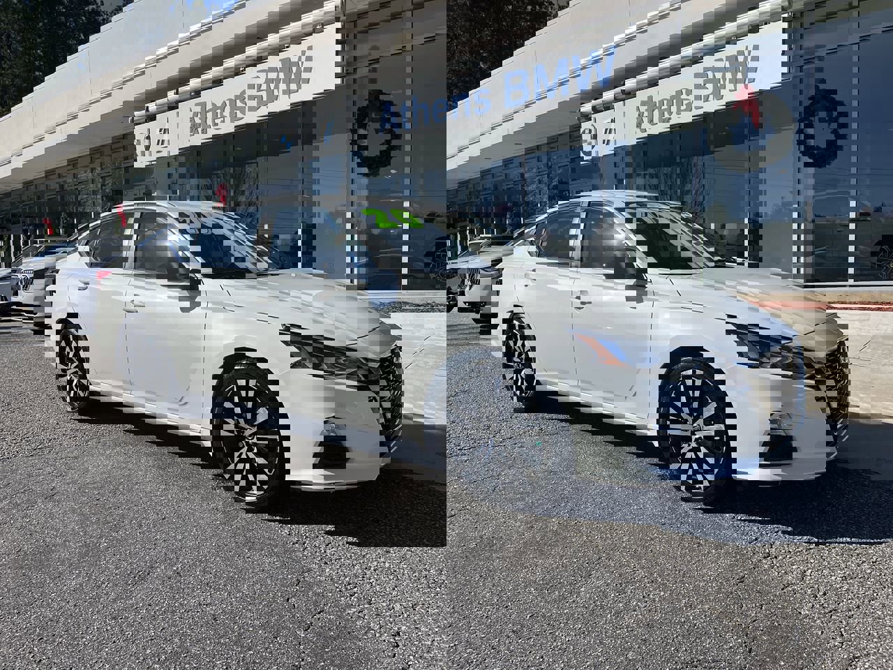 Used 2020 Nissan Altima 2.5 SR image 2